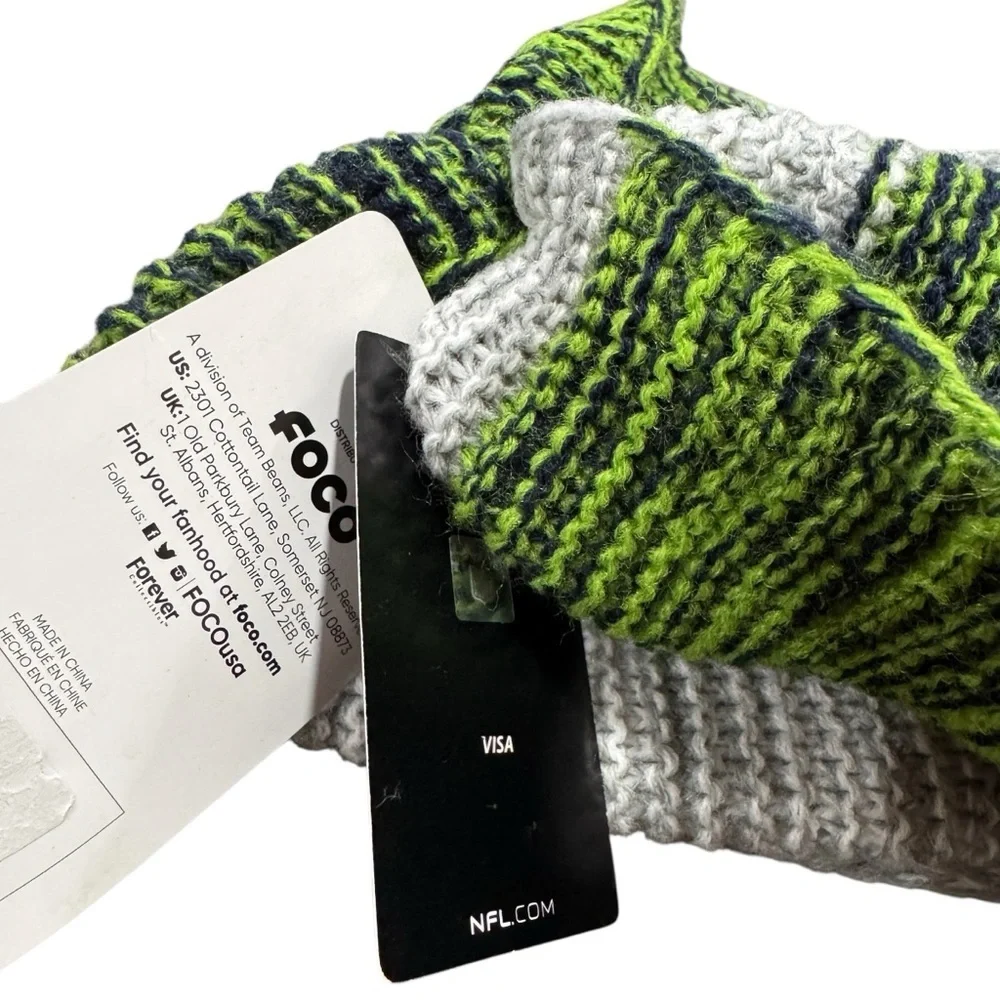 Seattle Seahawks Collection Forever Collectibles Knit Infinity Scarf NFL New NWT